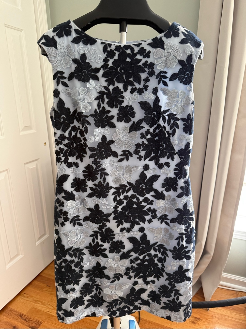 Lauren Ralph Lauren Embroidered Floral Quiet Luxury Coastal Dress Size 14
